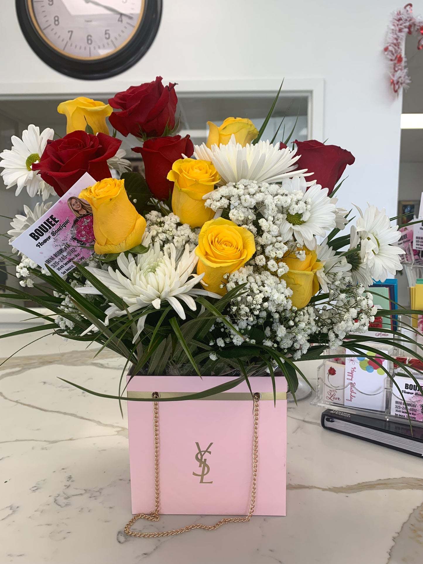 1/2 DOZEN ROSES IN DESIGNER BAG